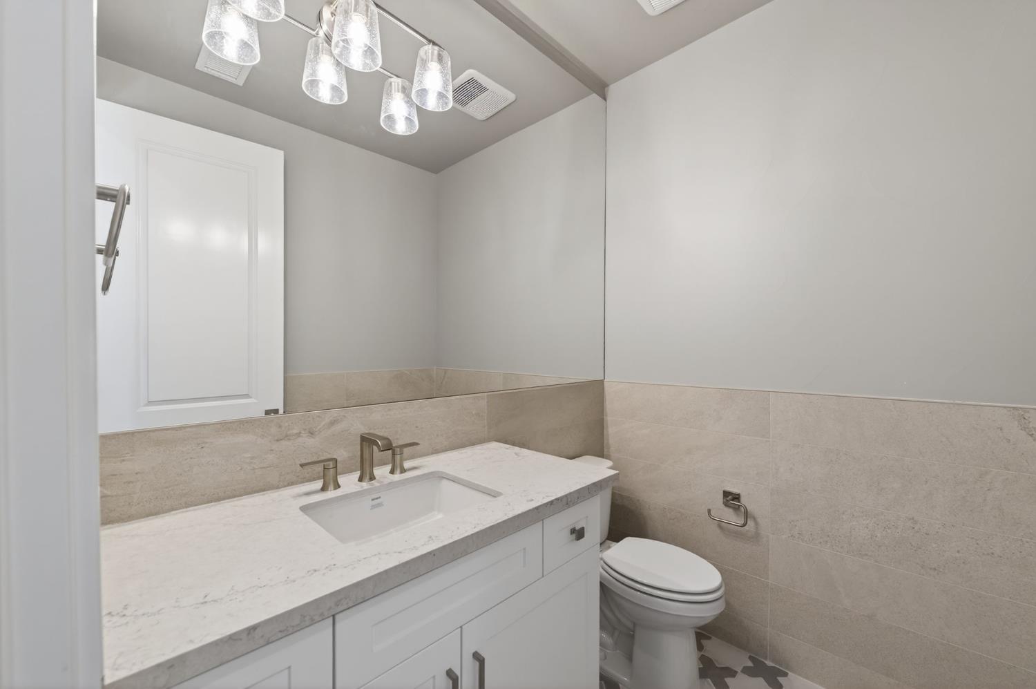 11610 N Range View Dr, Fresno, CA 93730