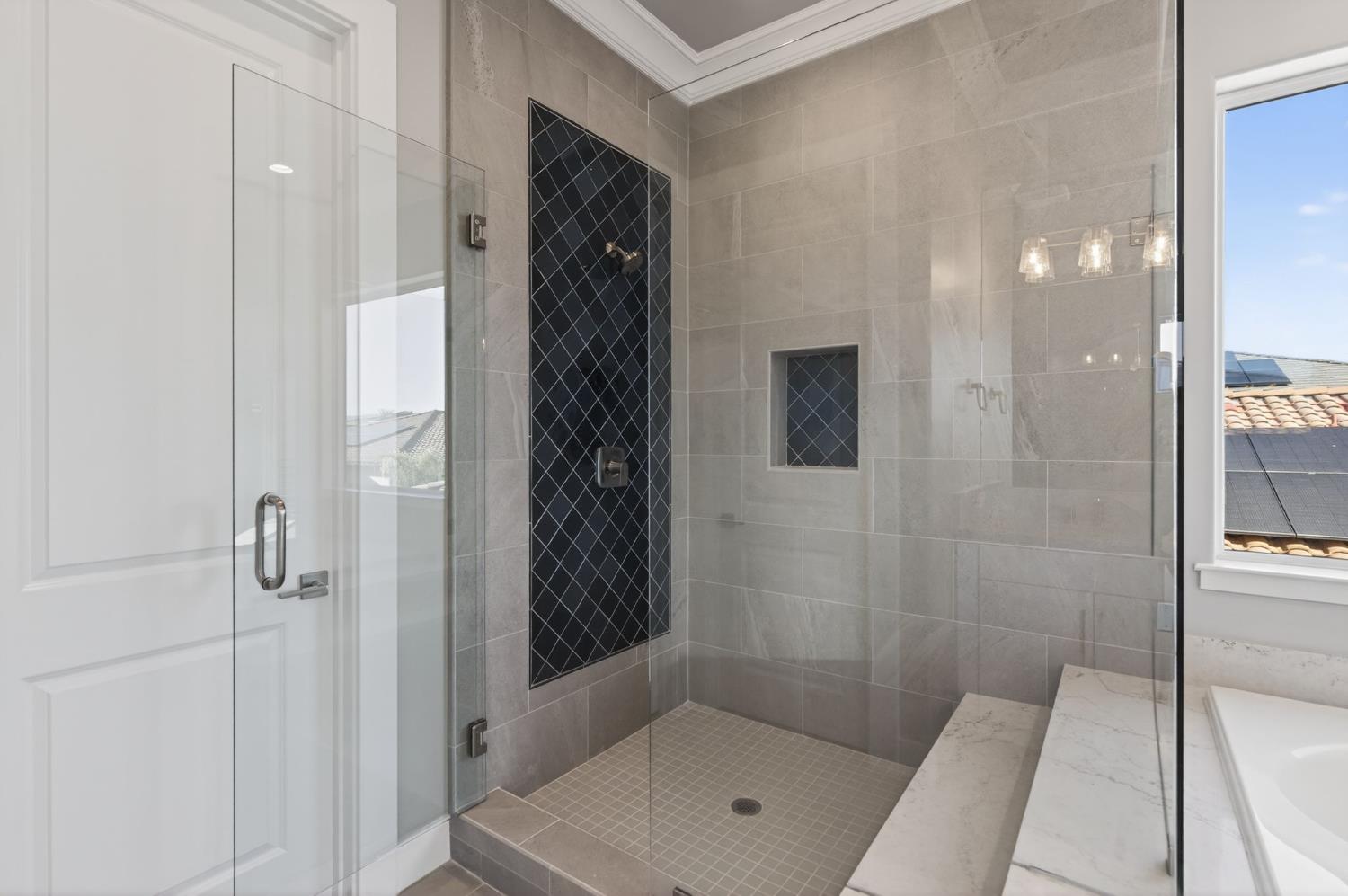 11610 N Range View Dr, Fresno, CA 93730