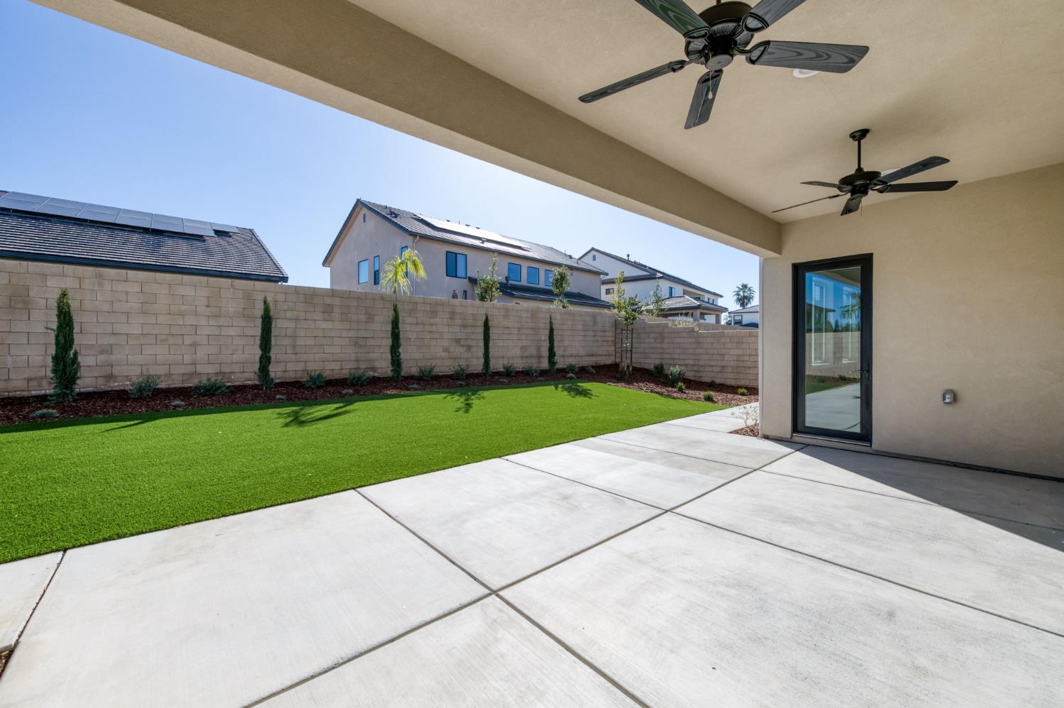 11610 N Range View Dr, Fresno, CA 93730