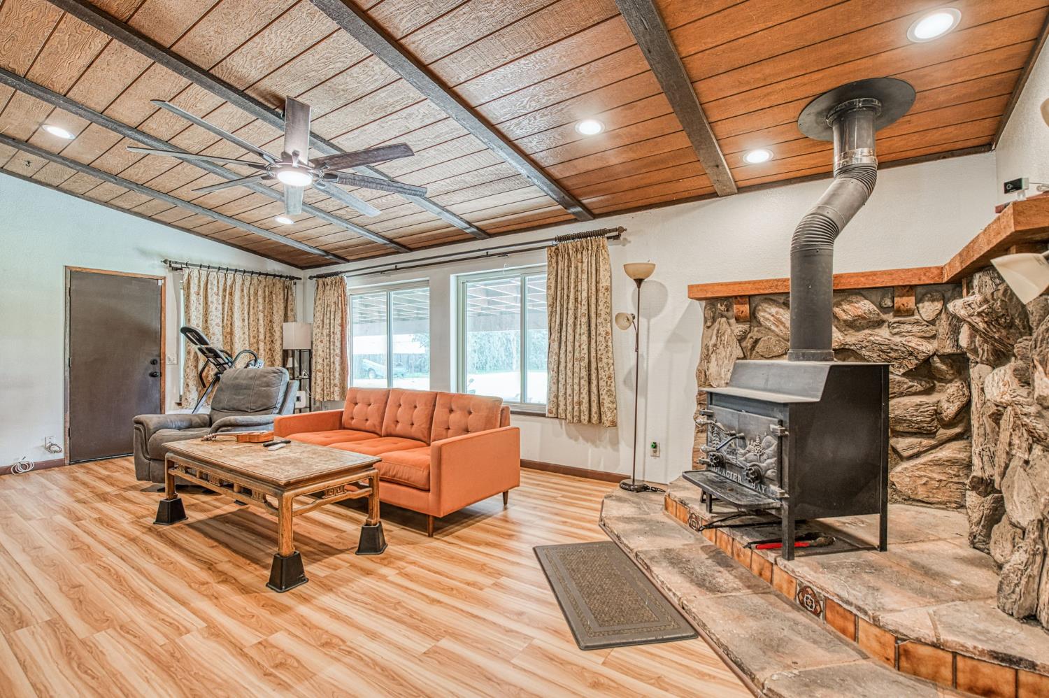 25268 Avenue 18 1/2, Madera, CA 93638