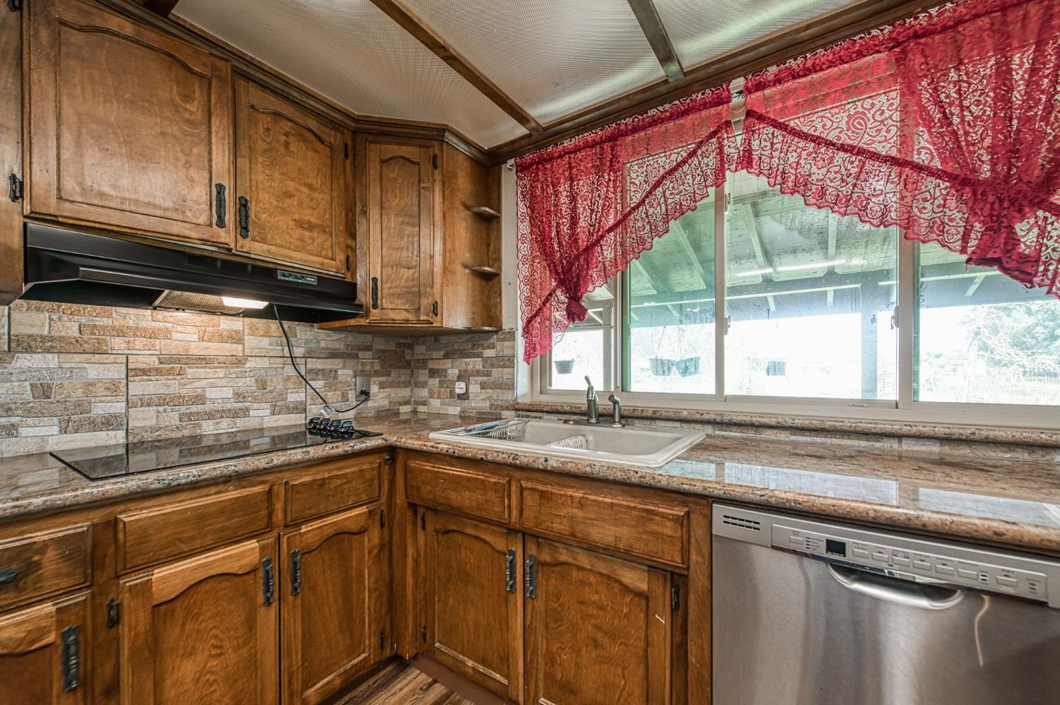 25268 Avenue 18 1/2, Madera, CA 93638