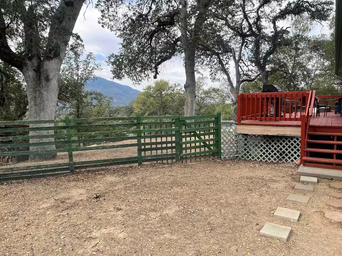 40202 Hillsborough Loop, Oakhurst, CA 93644