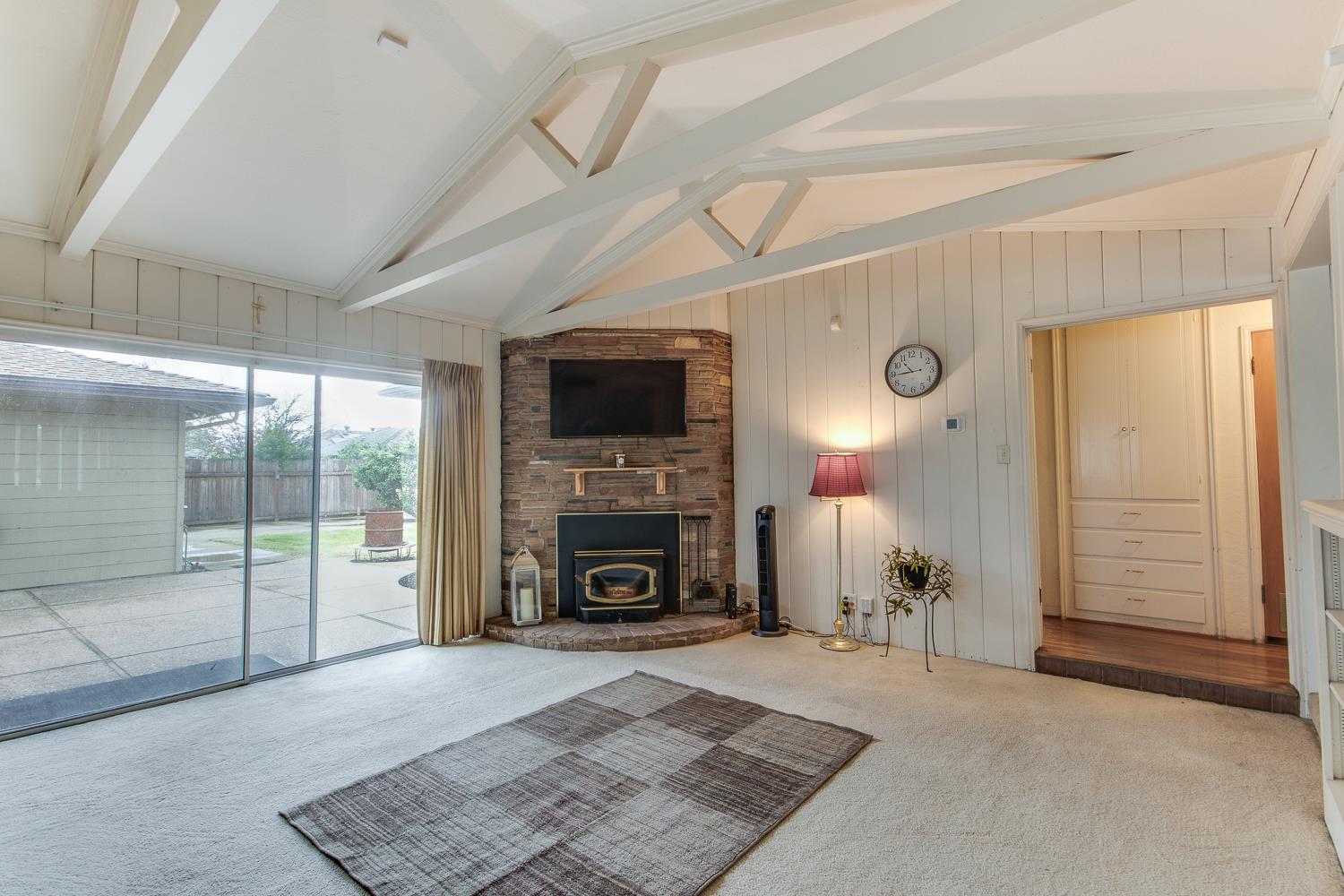 703 W Princeton Ave, Fresno, CA 93705