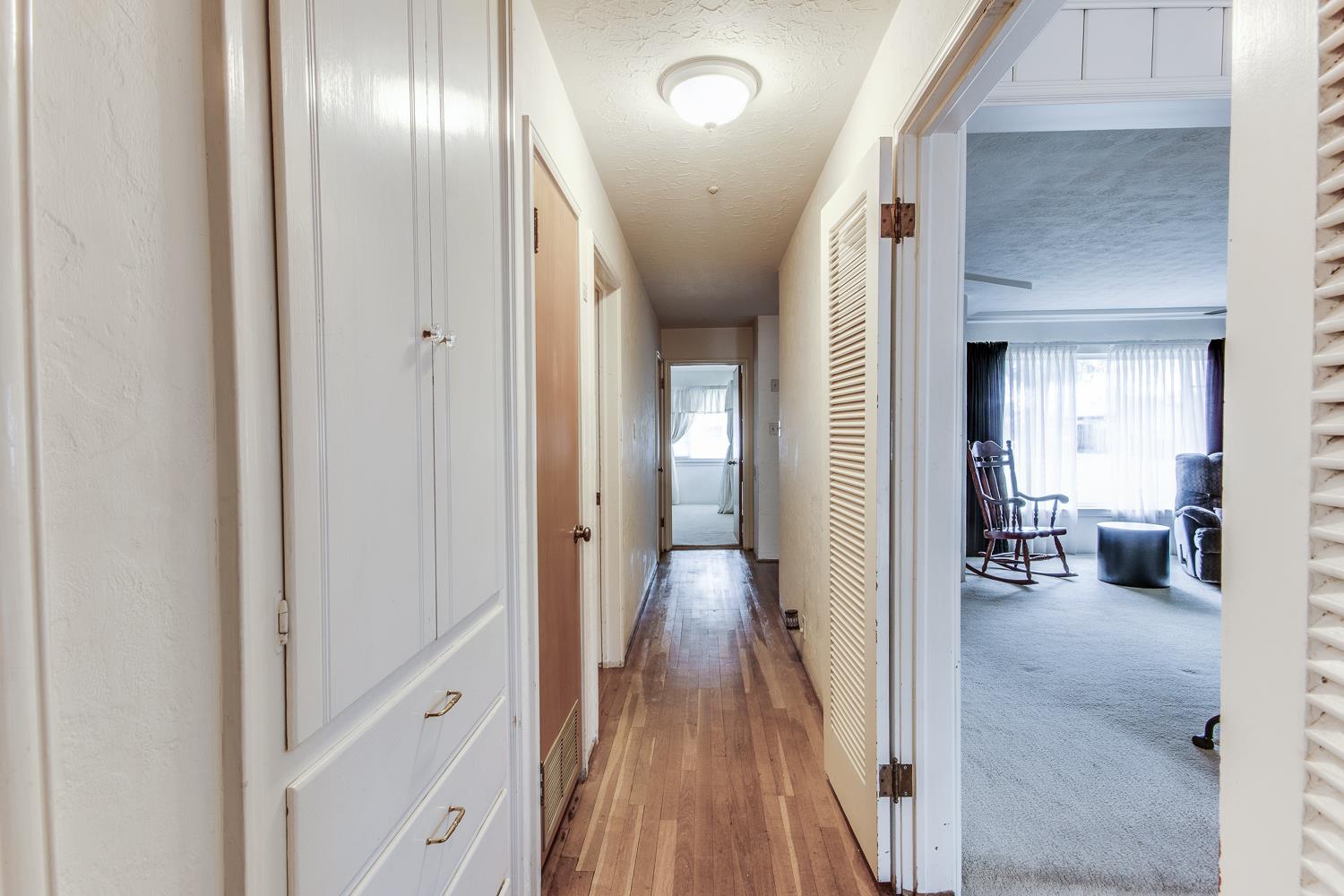 703 W Princeton Ave, Fresno, CA 93705