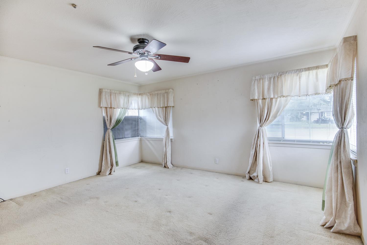 703 W Princeton Ave, Fresno, CA 93705