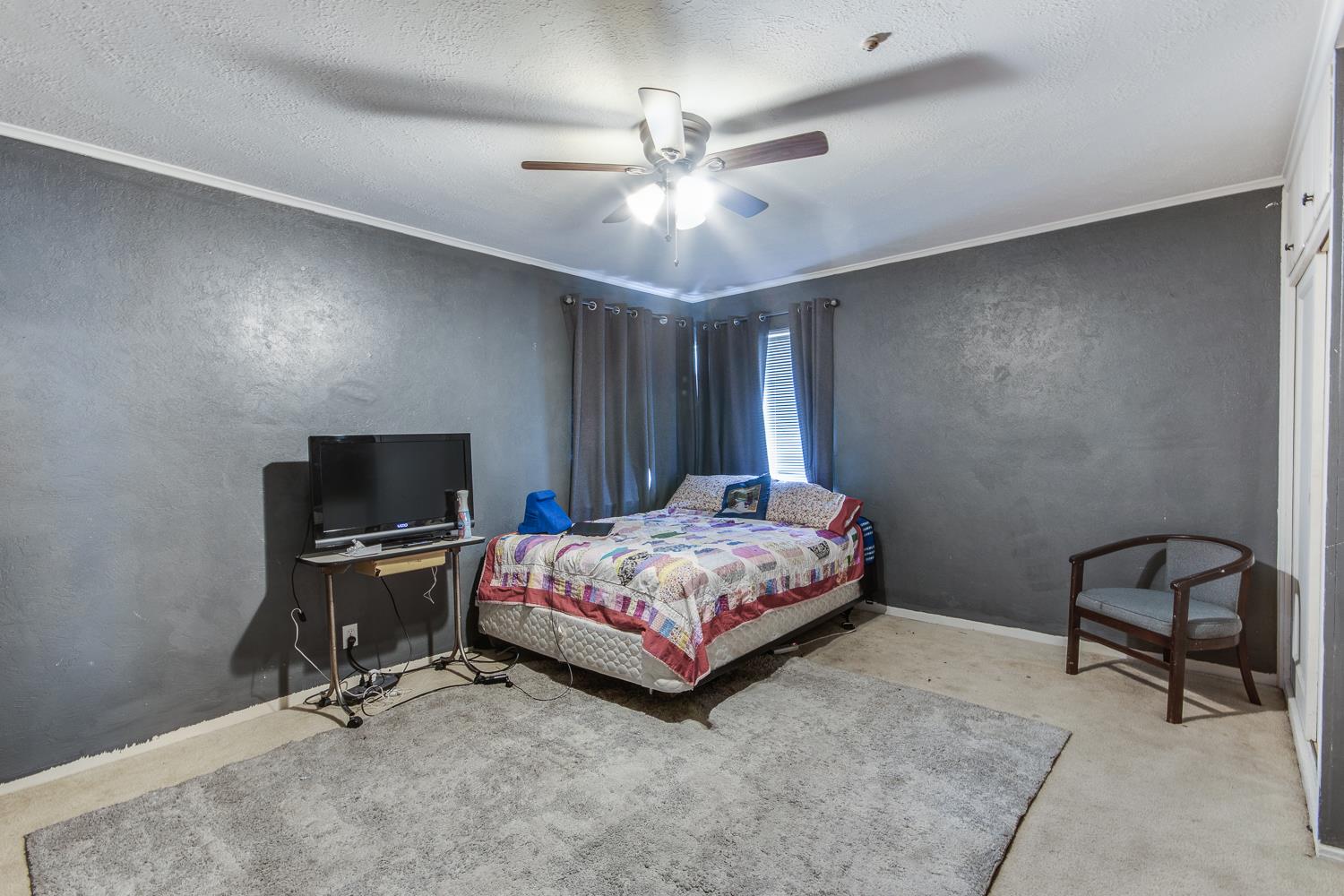 703 W Princeton Ave, Fresno, CA 93705