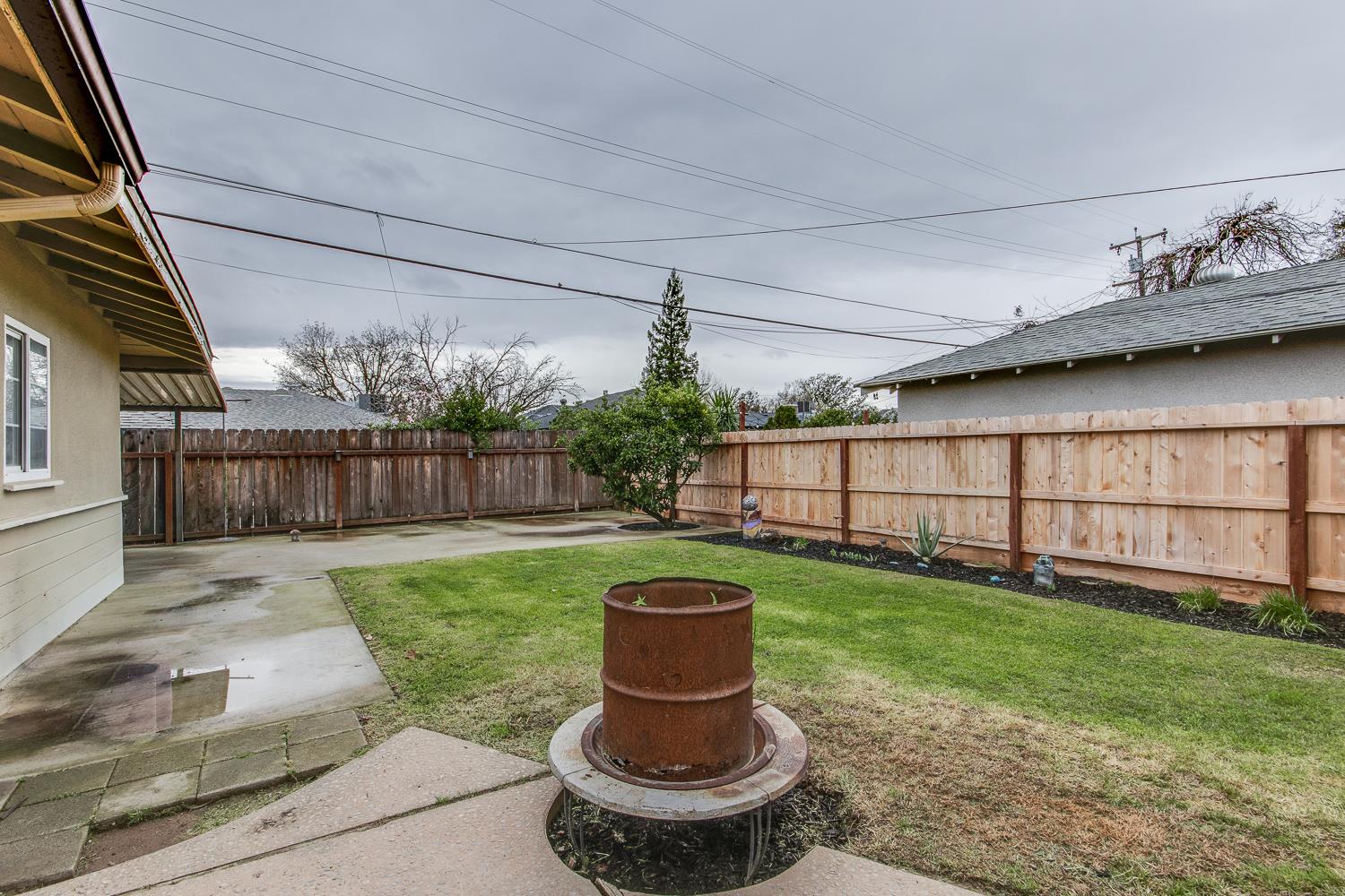 703 W Princeton Ave, Fresno, CA 93705