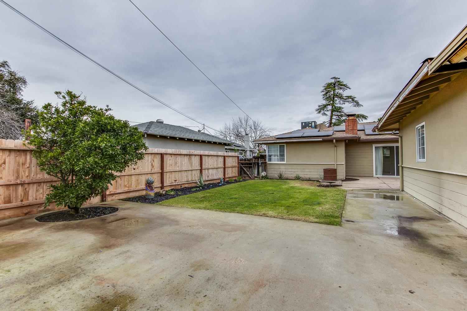 703 W Princeton Ave, Fresno, CA 93705