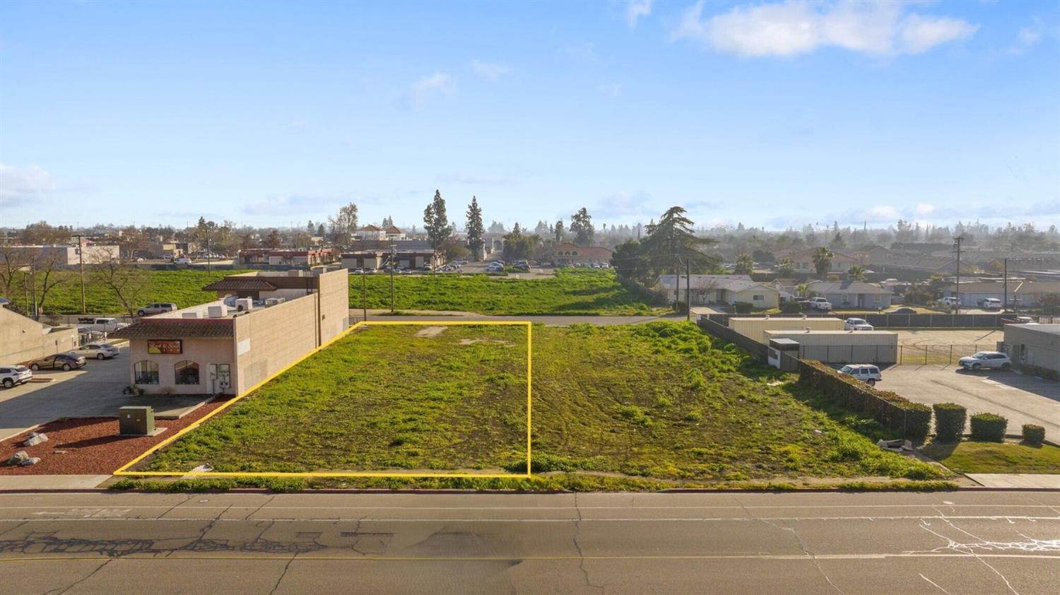 2248 W Monte Vista Ave, Visalia, CA 93277