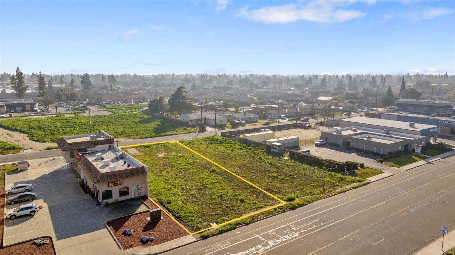 2248 W Monte Vista Ave, Visalia, CA 93277