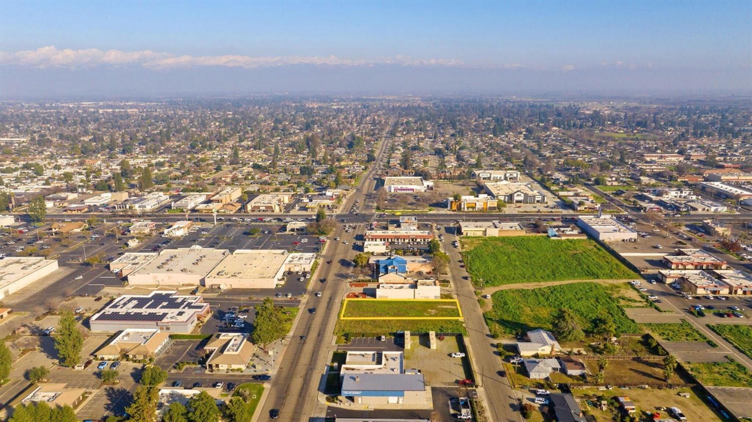 2248 W Monte Vista Ave, Visalia, CA 93277