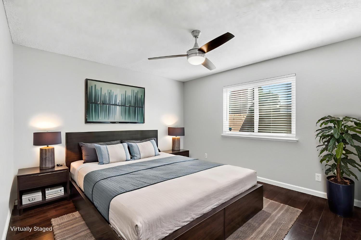 5306 N Carlsbad Ave, Fresno, CA 93722