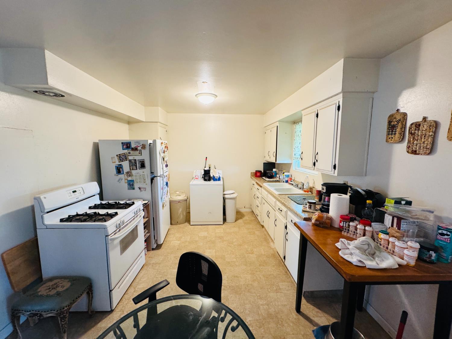 814 Brehler Ave, Sanger, CA 93657