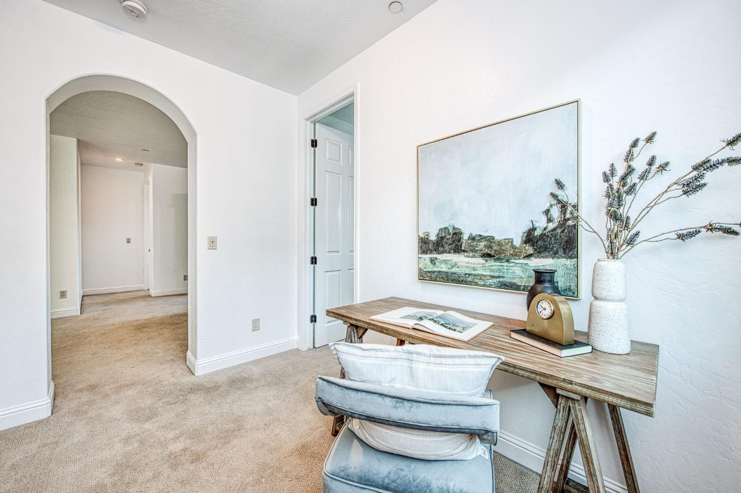 11384 N Via Montessori Dr, Fresno, CA 93730