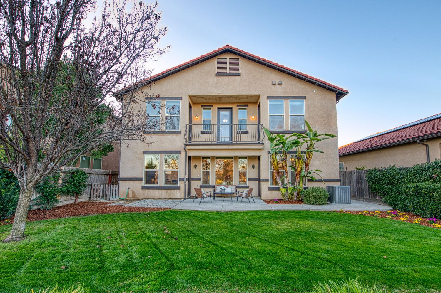 11384 N Via Montessori Dr, Fresno, CA 93730