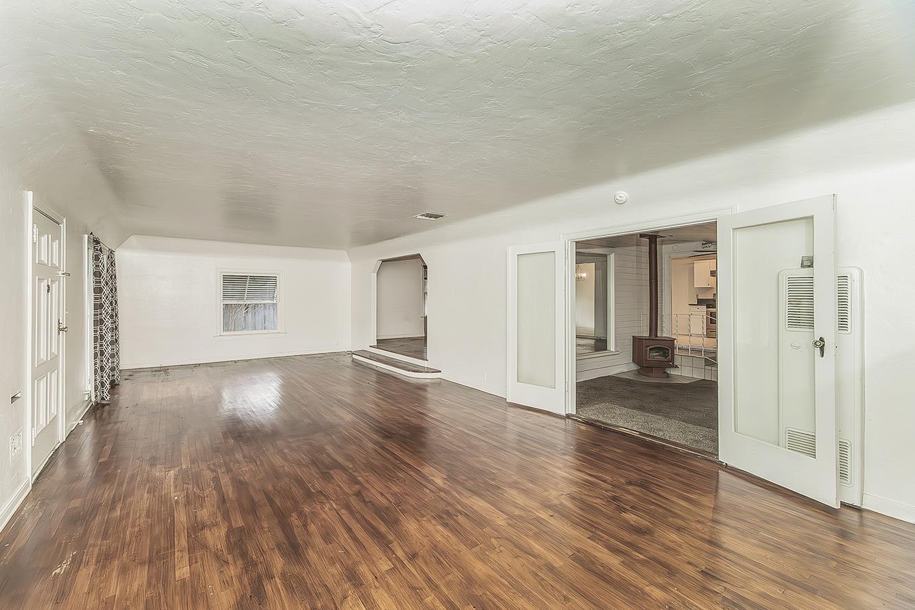 643 E Vassar Ave, Fresno, CA 93704