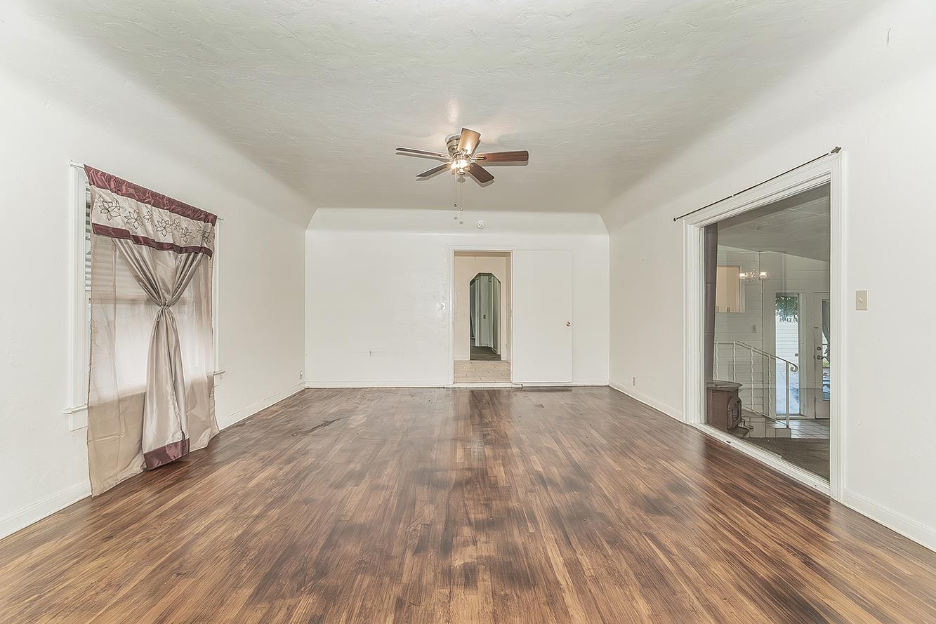 643 E Vassar Ave, Fresno, CA 93704