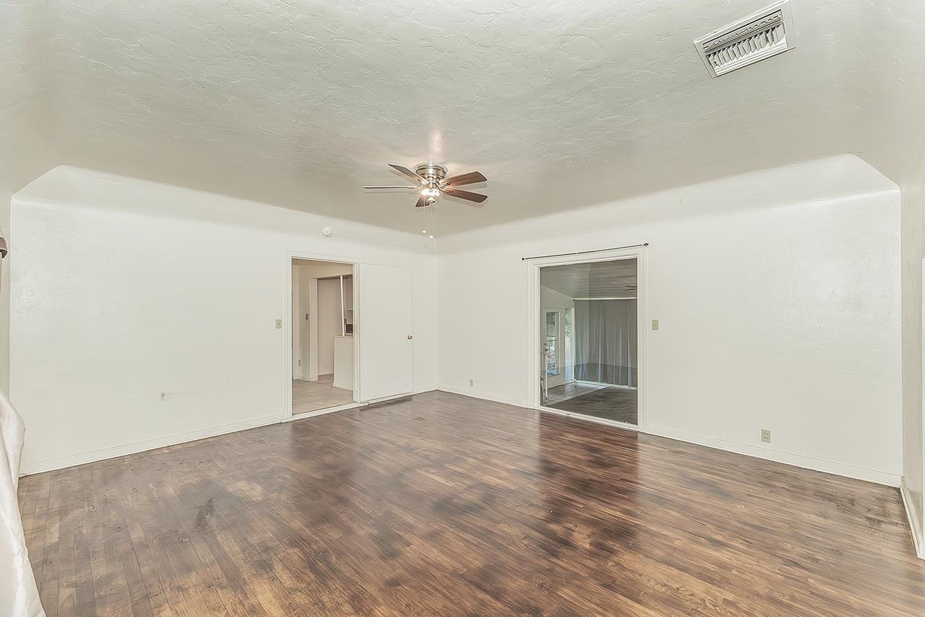 643 E Vassar Ave, Fresno, CA 93704