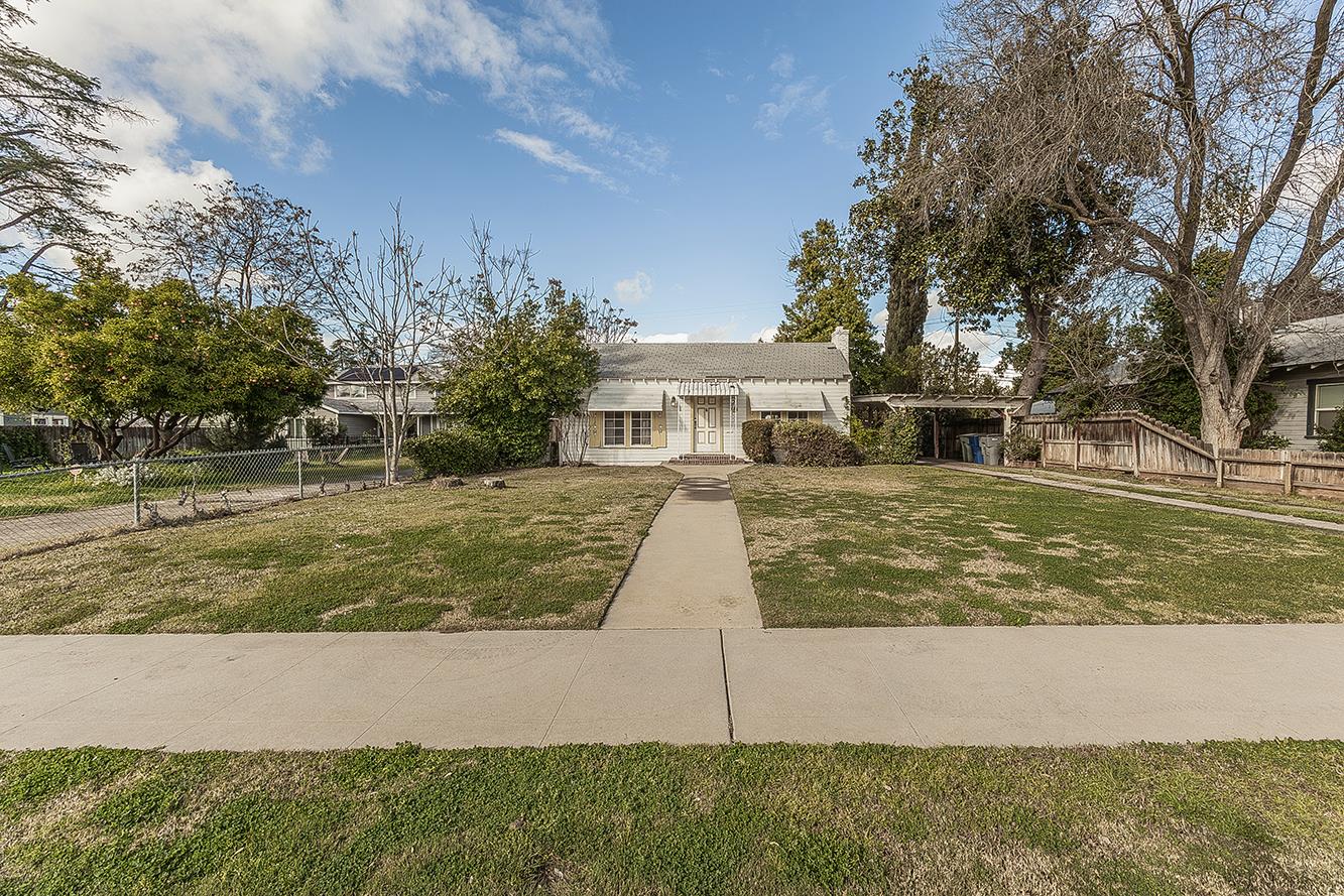 643 E Vassar Ave, Fresno, CA 93704