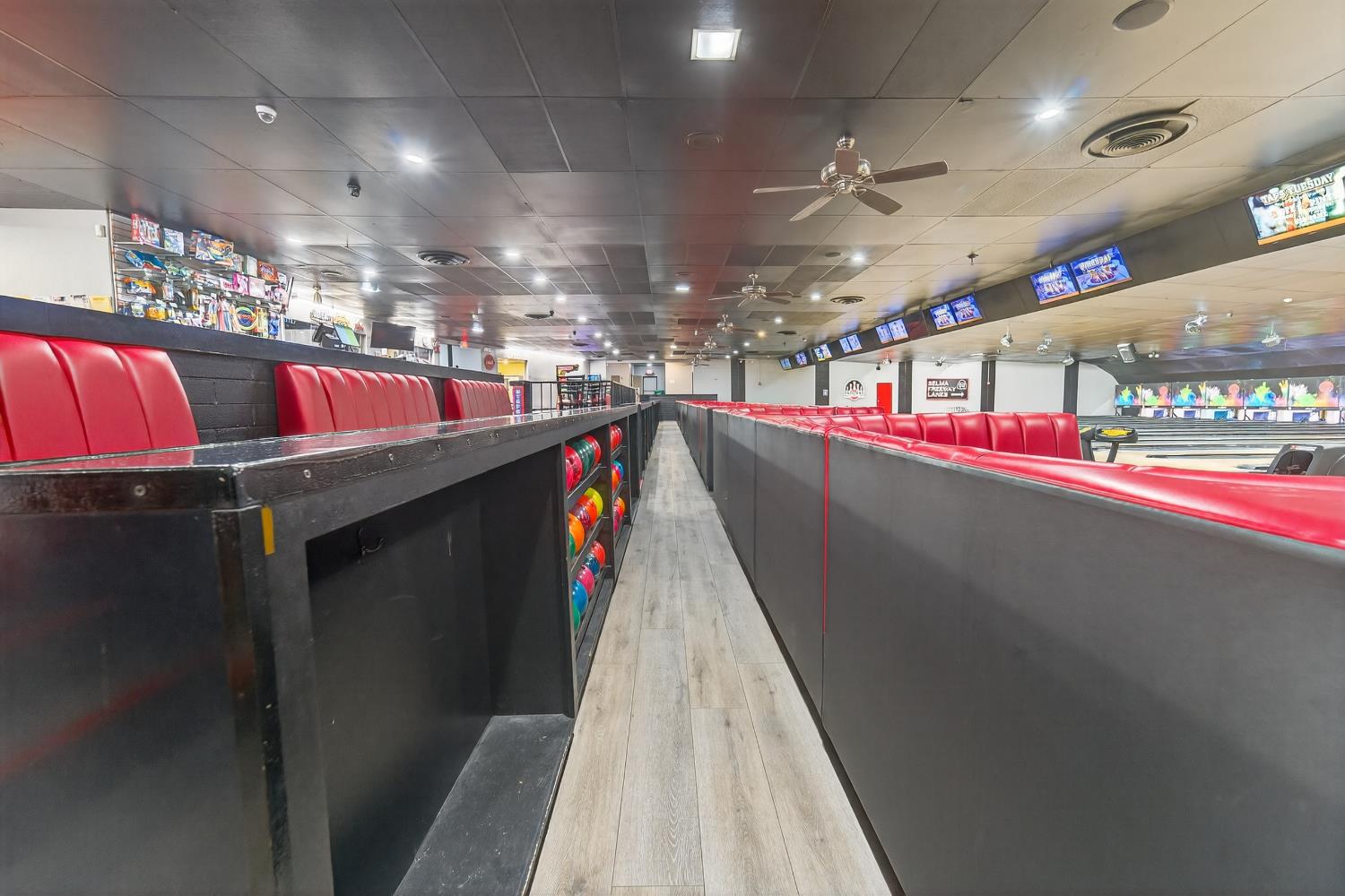 8265 E Dinuba Ave, Selma, CA 93662