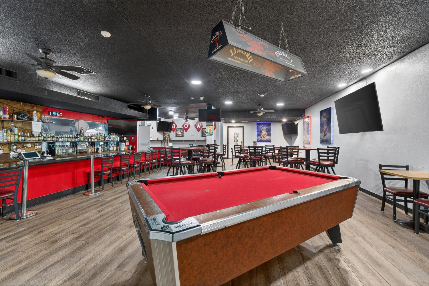 8265 E Dinuba Ave, Selma, CA 93662