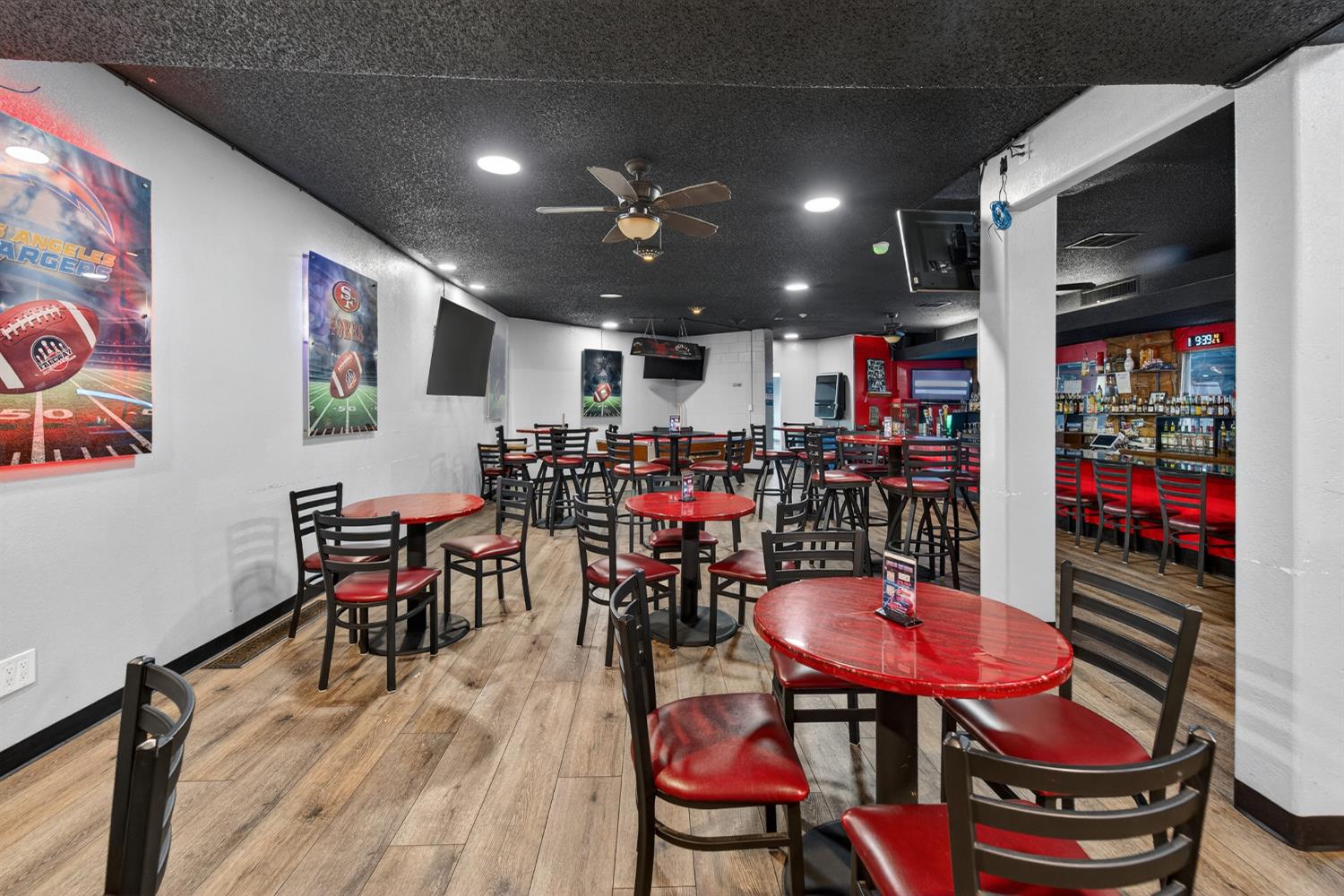 8265 E Dinuba Ave, Selma, CA 93662