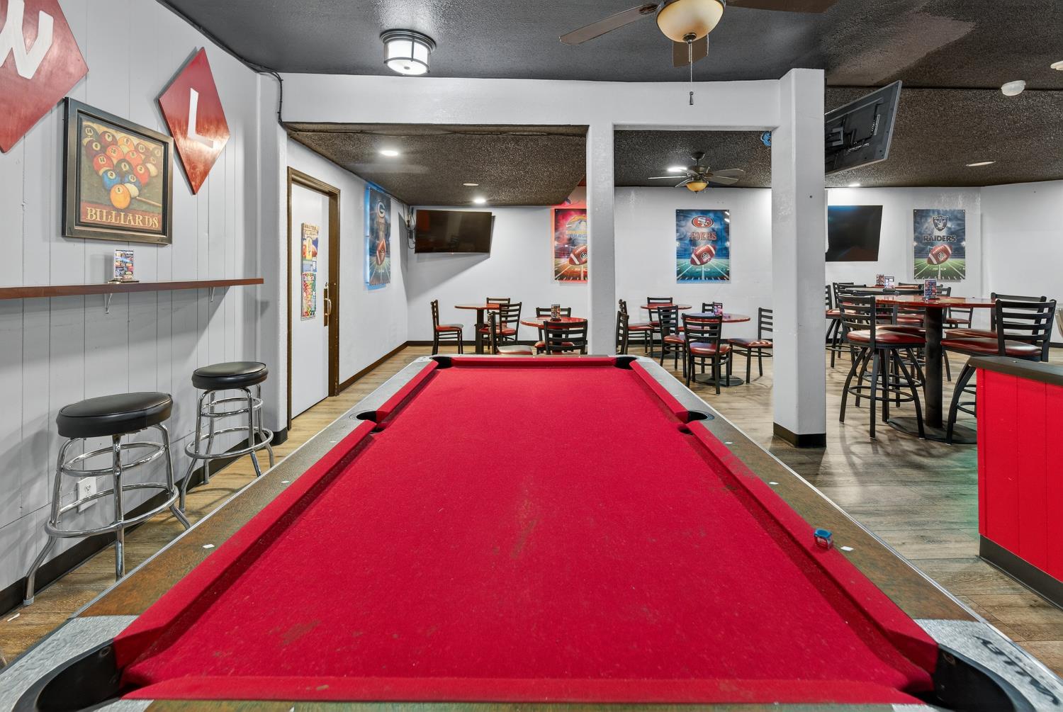 8265 E Dinuba Ave, Selma, CA 93662