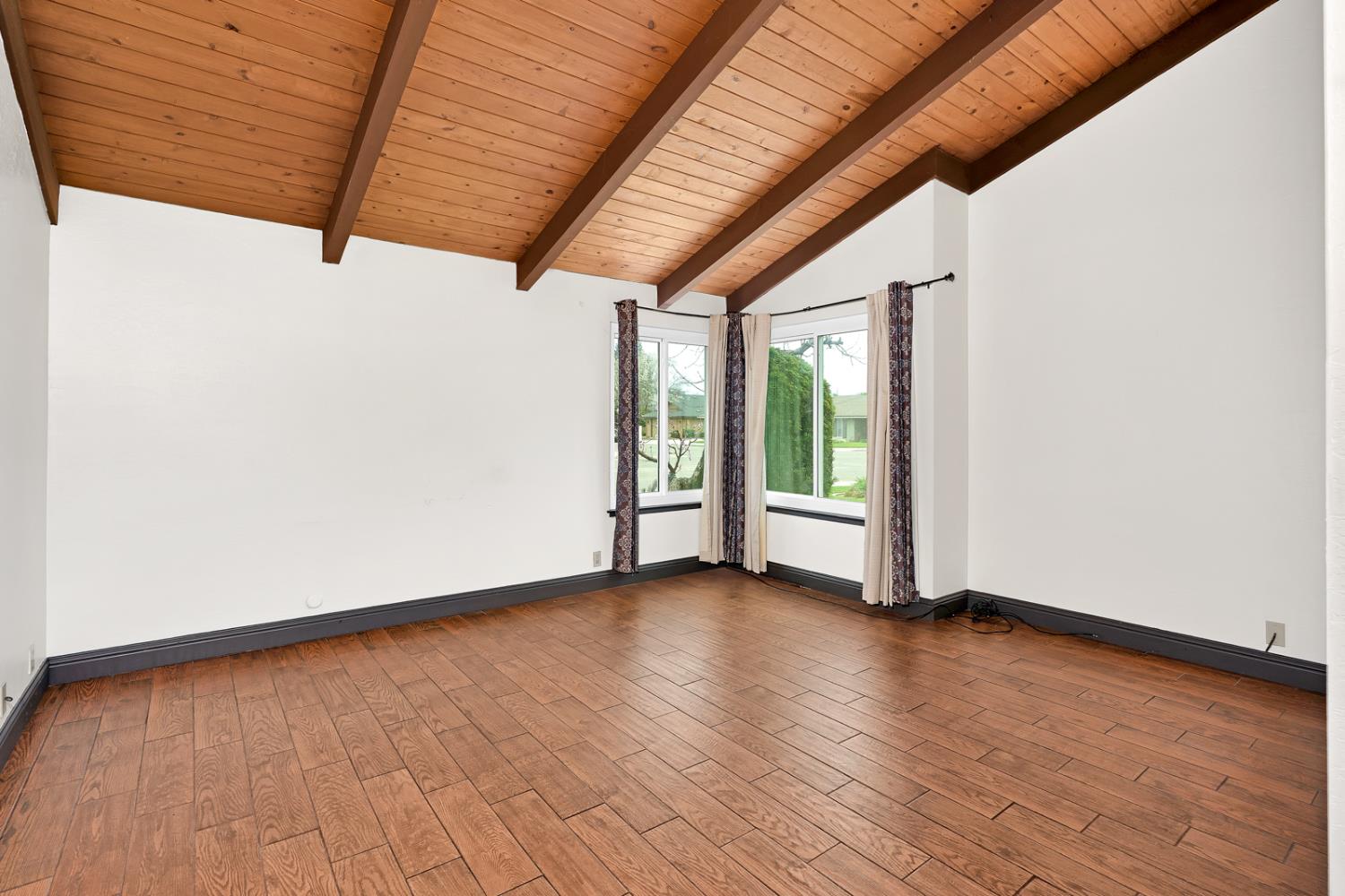 1340 Lewis St, Selma, CA 93662