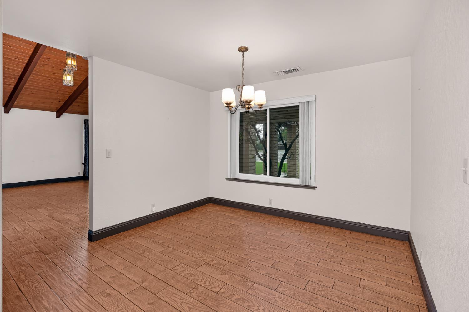 1340 Lewis St, Selma, CA 93662