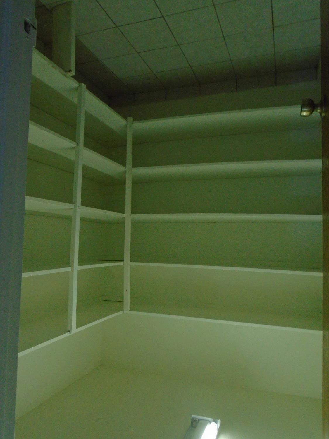 12066 Idaho Ave, Hanford, CA 93230