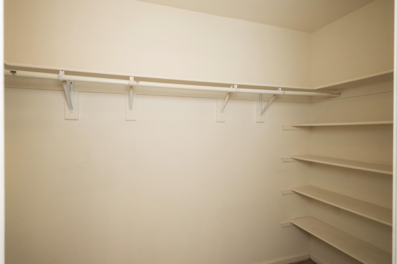 793 Applegate Ave, Clovis, CA 93611