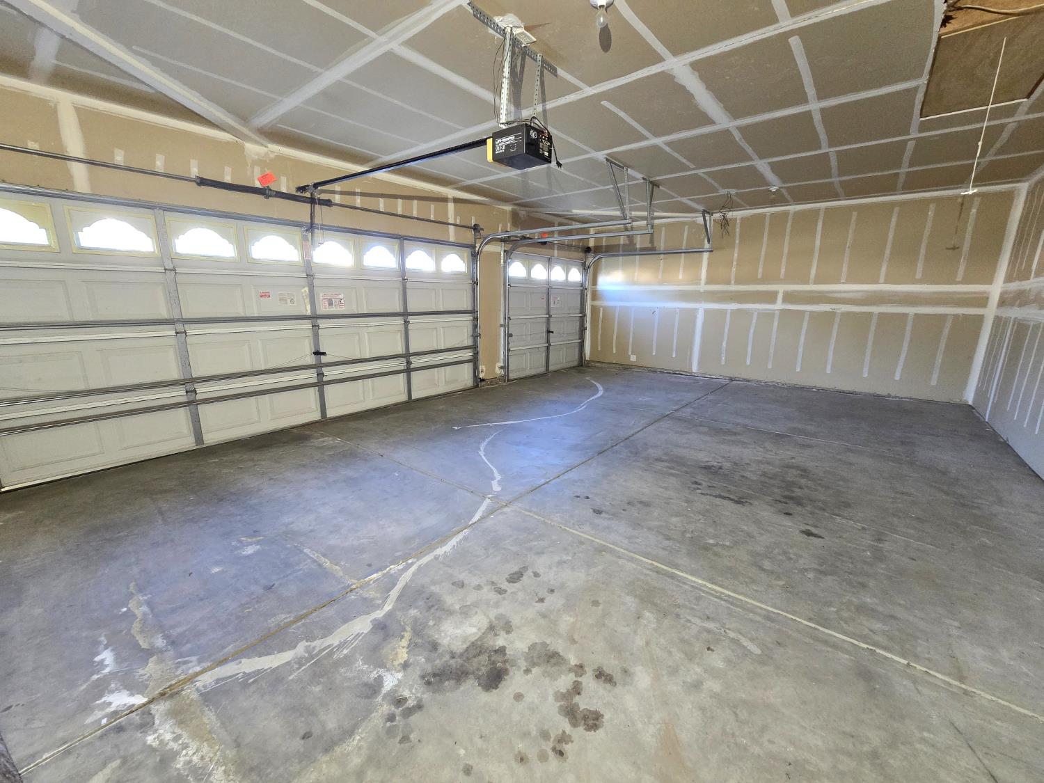 10168 N Price Ave, Fresno, CA 93730