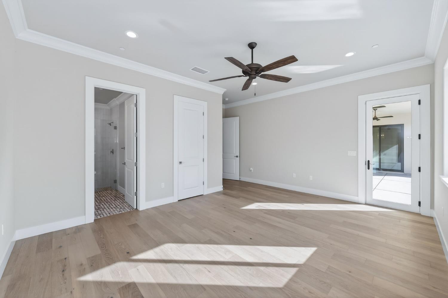 2345 E Putter Way, Fresno, CA 93730