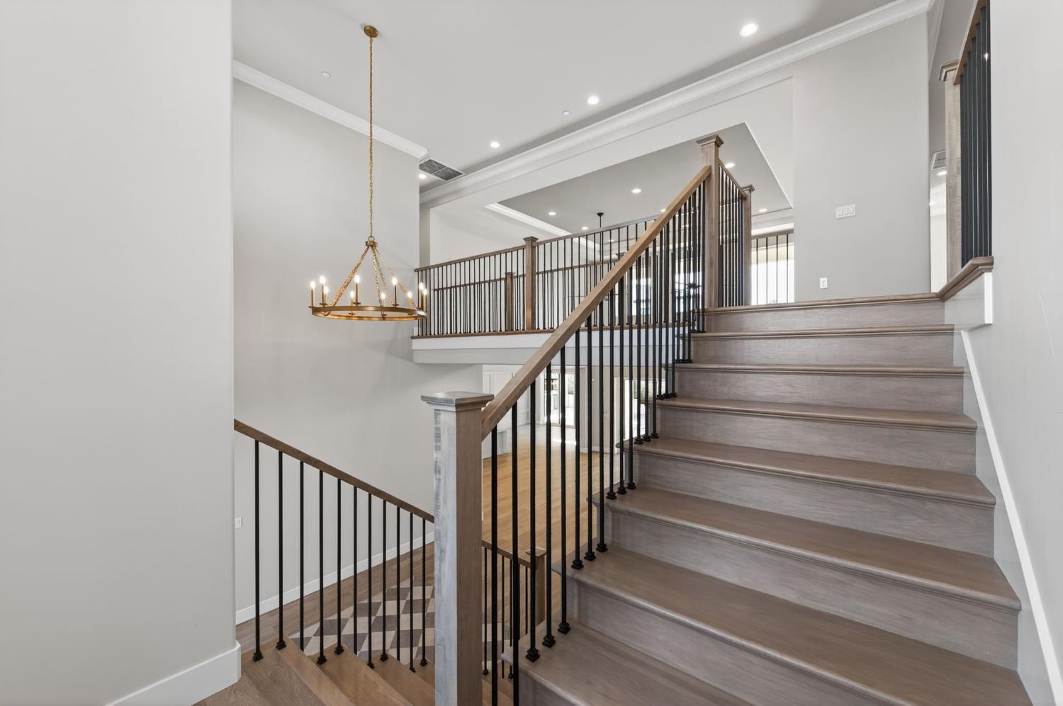 2345 E Putter Way, Fresno, CA 93730