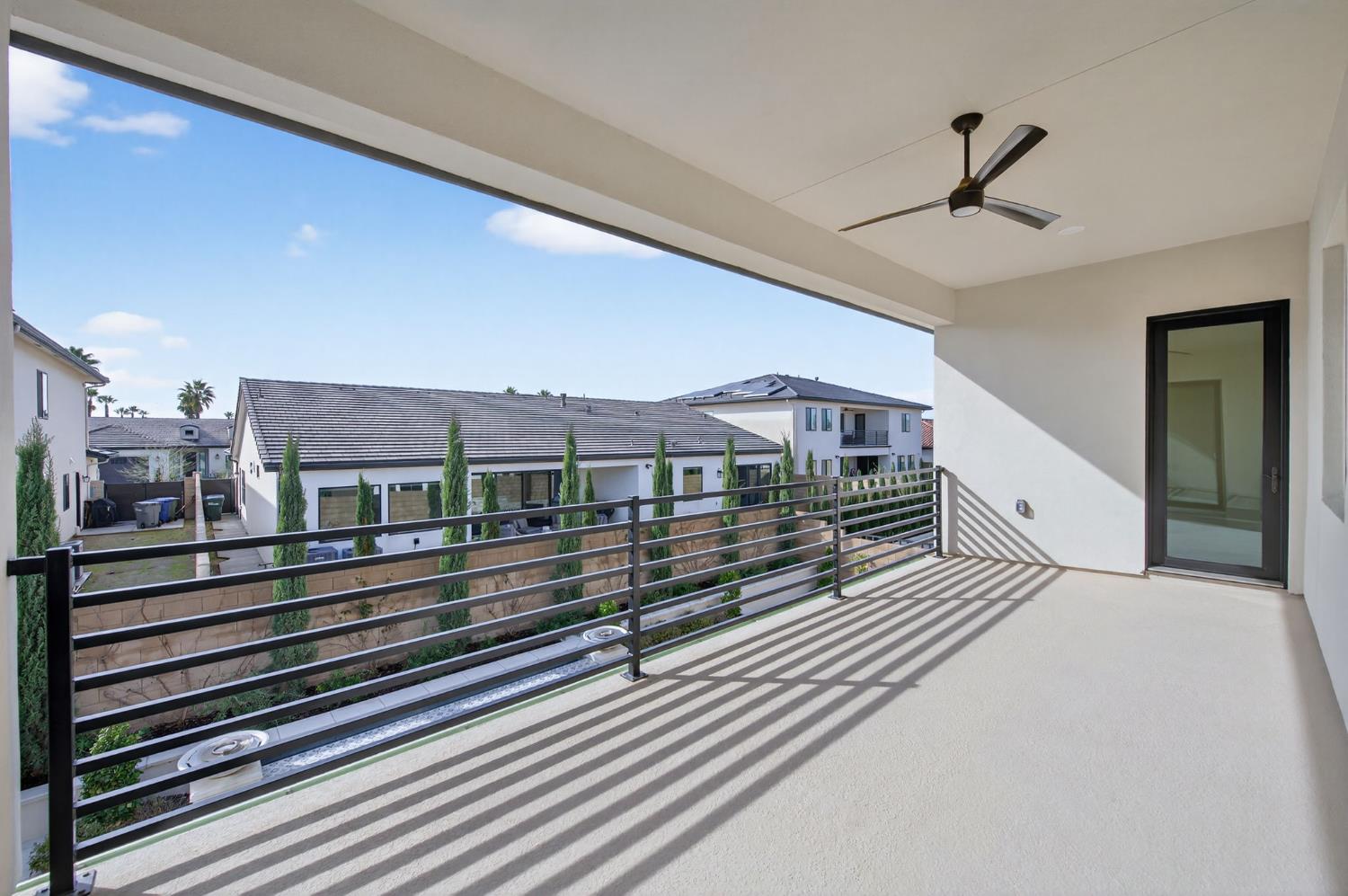 2345 E Putter Way, Fresno, CA 93730