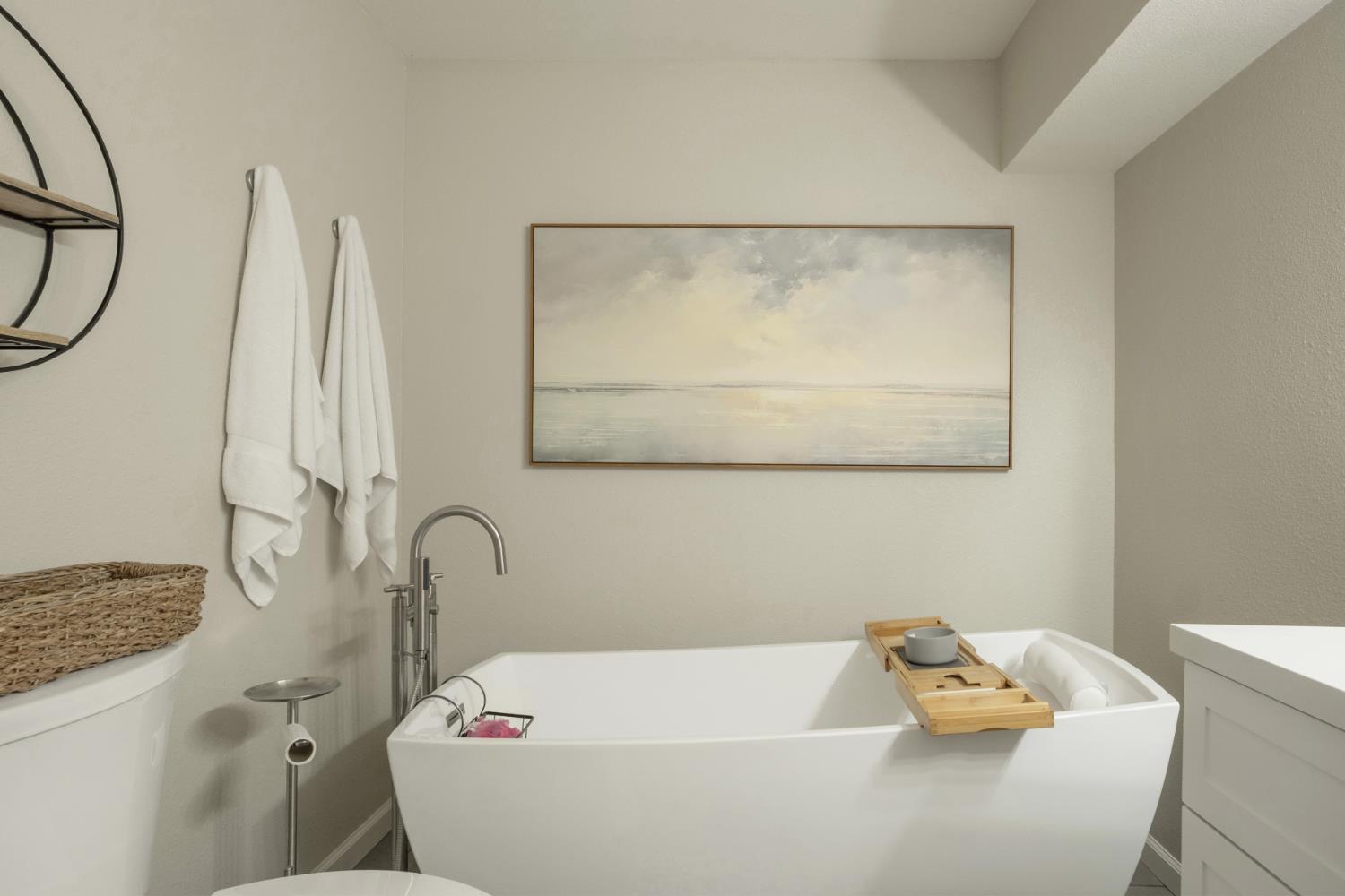 1637 W Los Altos Ave, Fresno, CA 93711