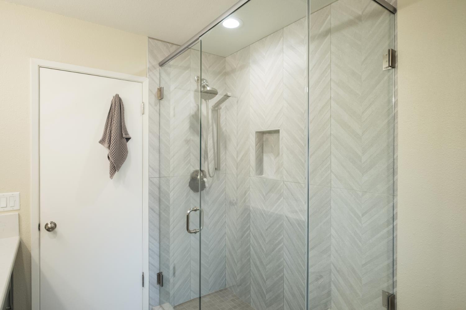 1637 W Los Altos Ave, Fresno, CA 93711