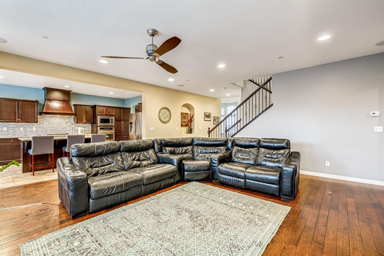 21261 Tramonto Ln, Friant, CA 93626