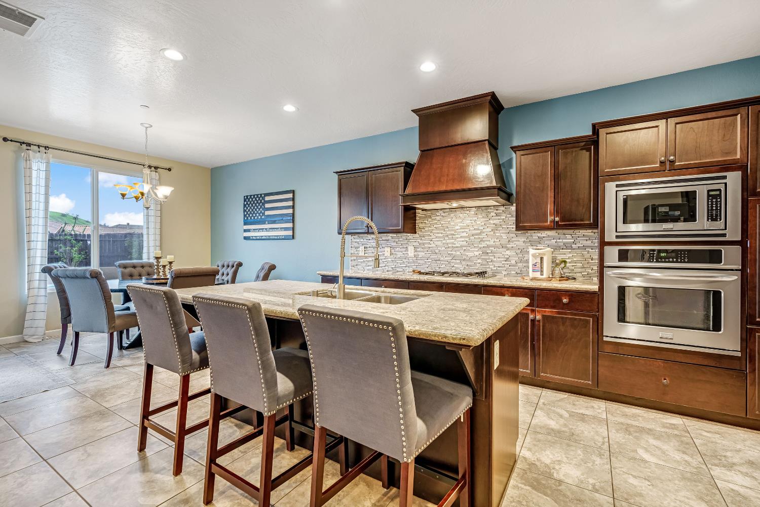 21261 Tramonto Ln, Friant, CA 93626