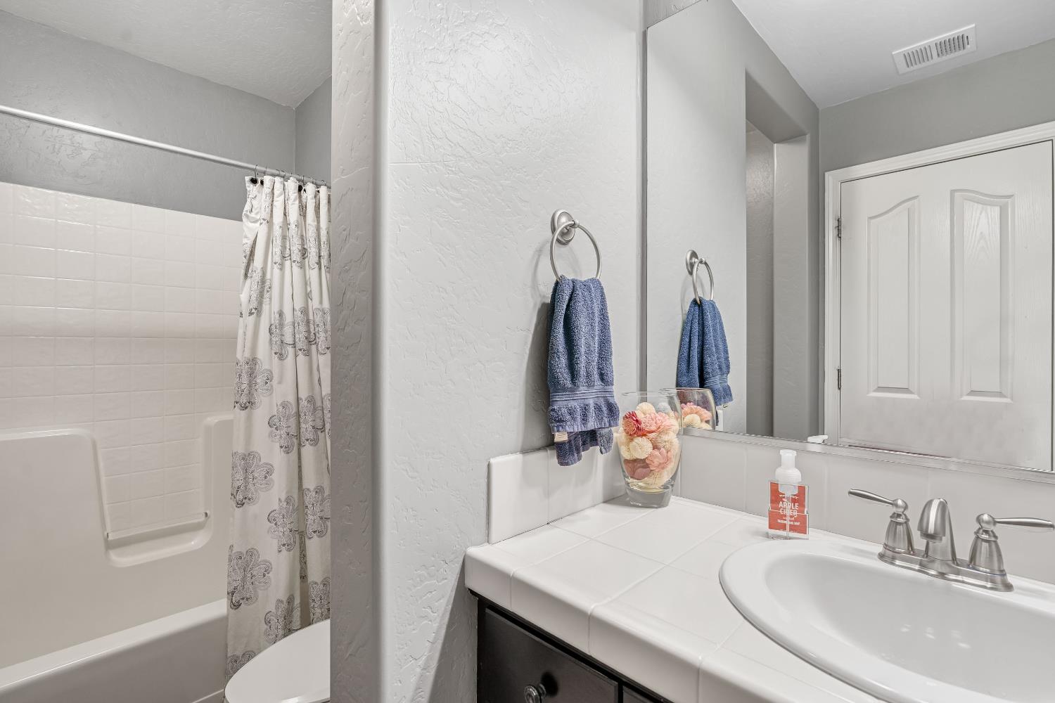 21261 Tramonto Ln, Friant, CA 93626