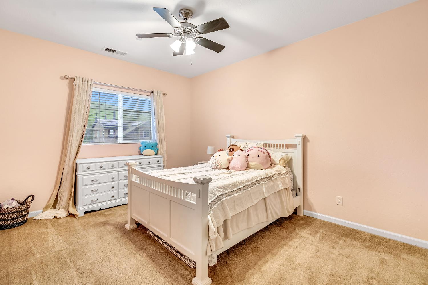 21261 Tramonto Ln, Friant, CA 93626