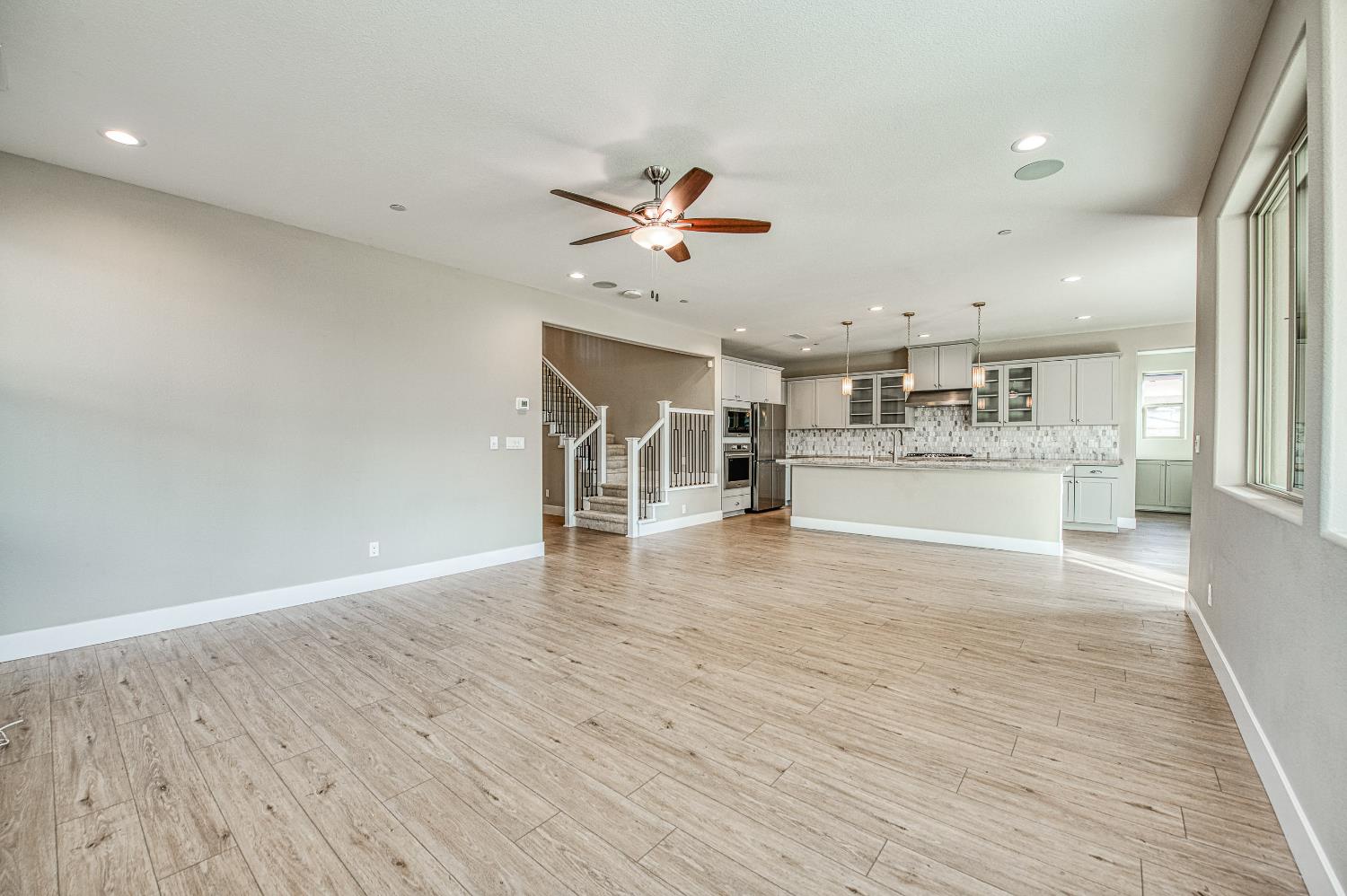 4338 Monarch Pl, Madera, CA 93636