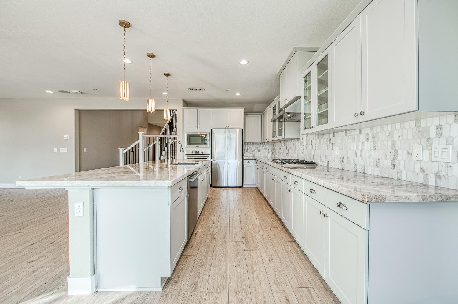 4338 Monarch Pl, Madera, CA 93636