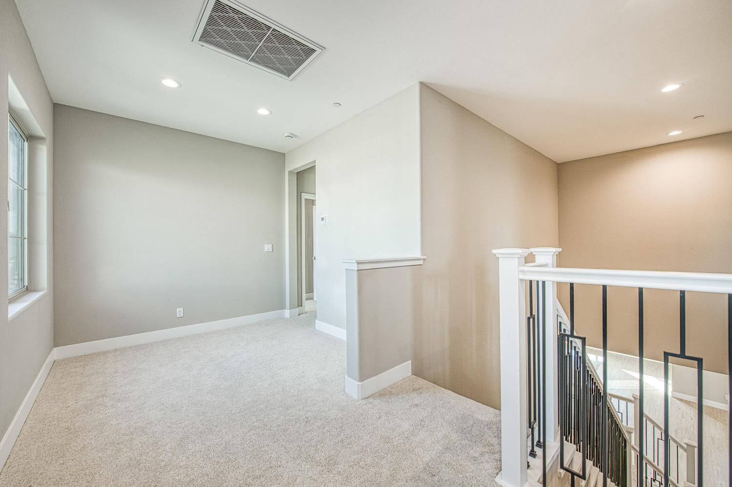 4338 Monarch Pl, Madera, CA 93636