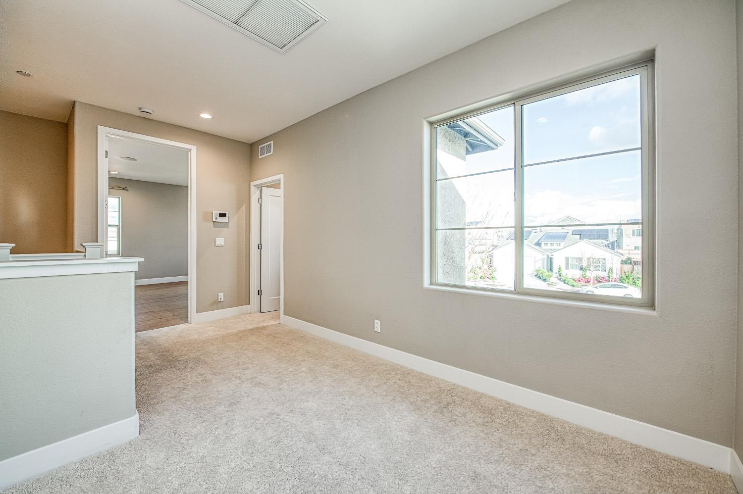 4338 Monarch Pl, Madera, CA 93636