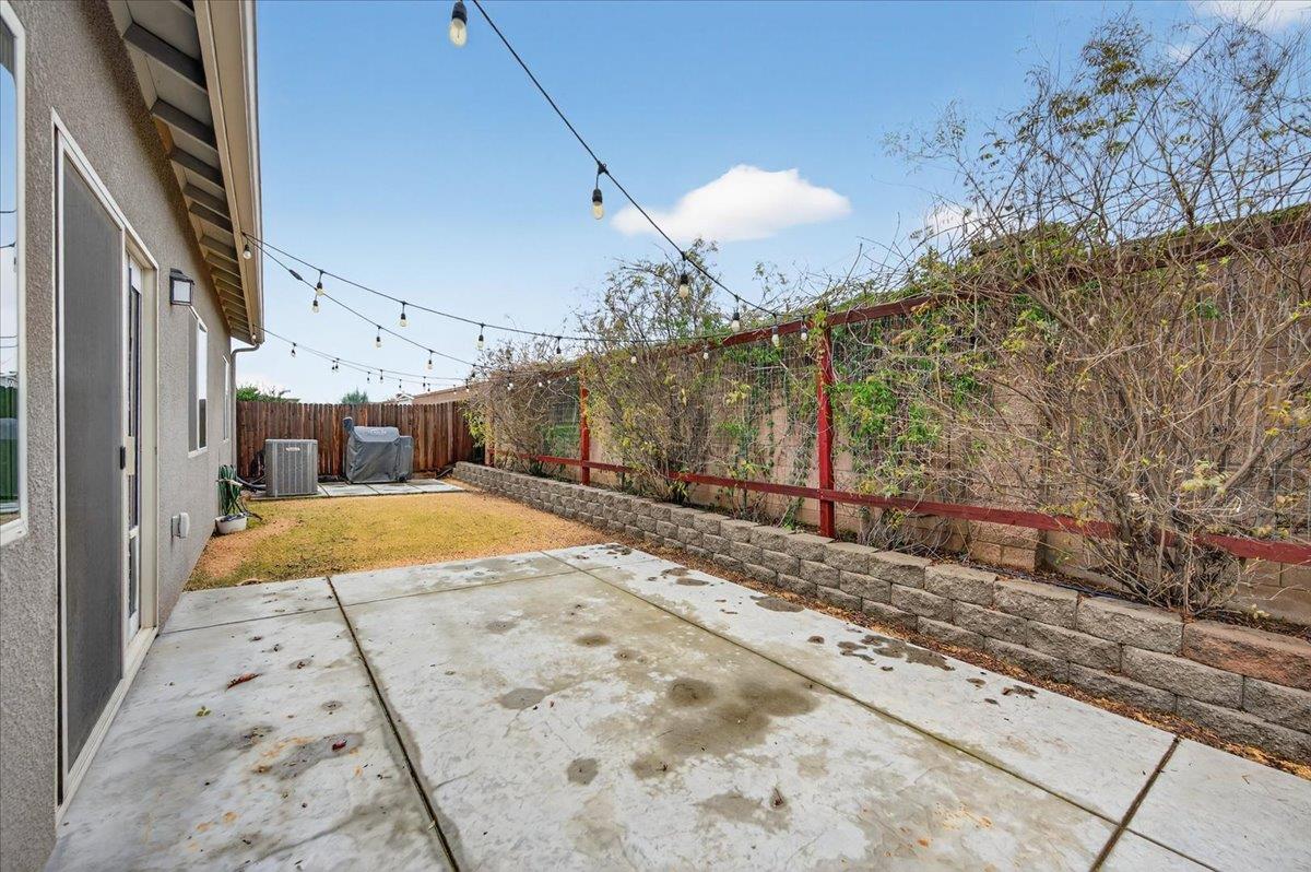 4161 Alamos Ave, Clovis, CA 93619