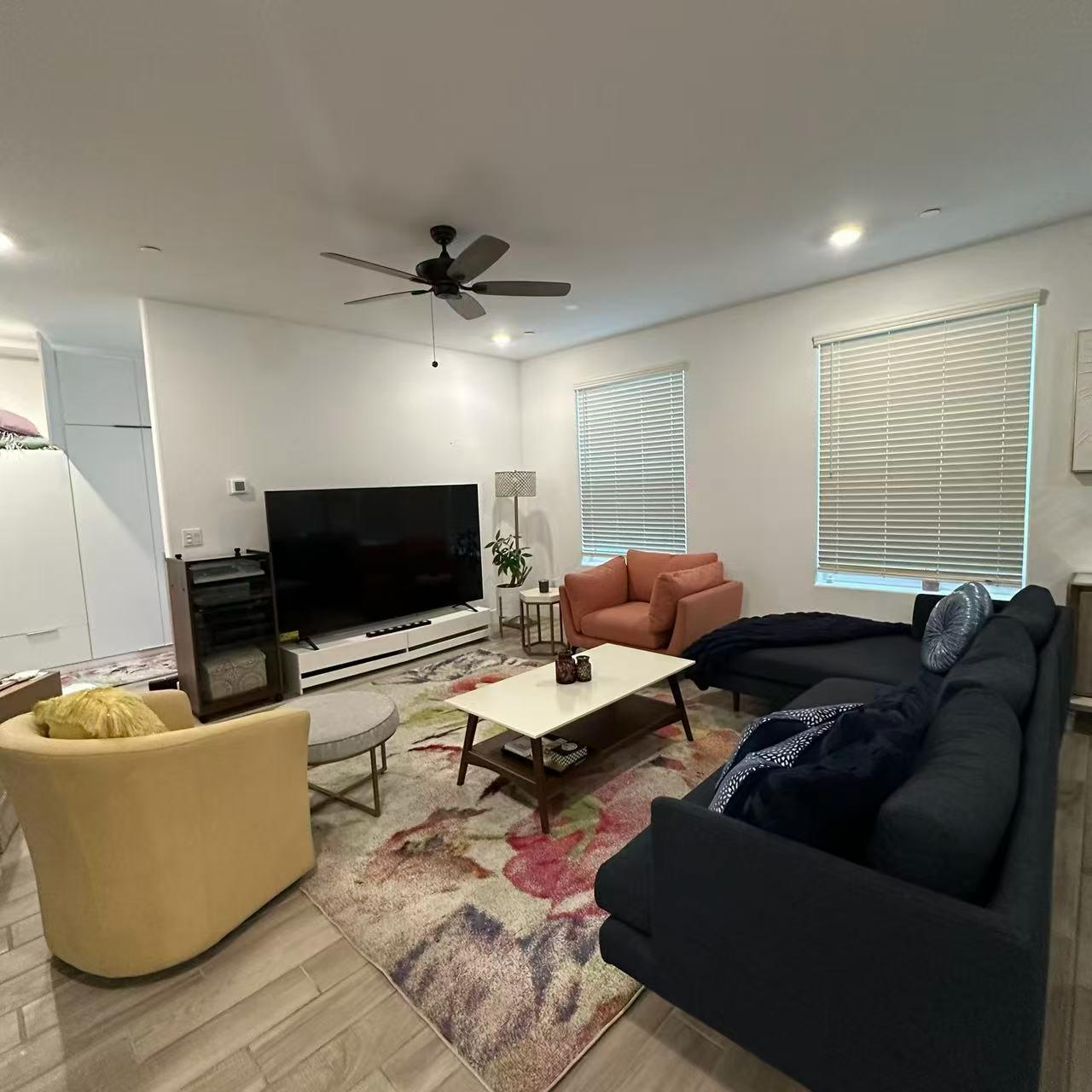 2732 E Teaberry Dr, Fresno, CA 93730