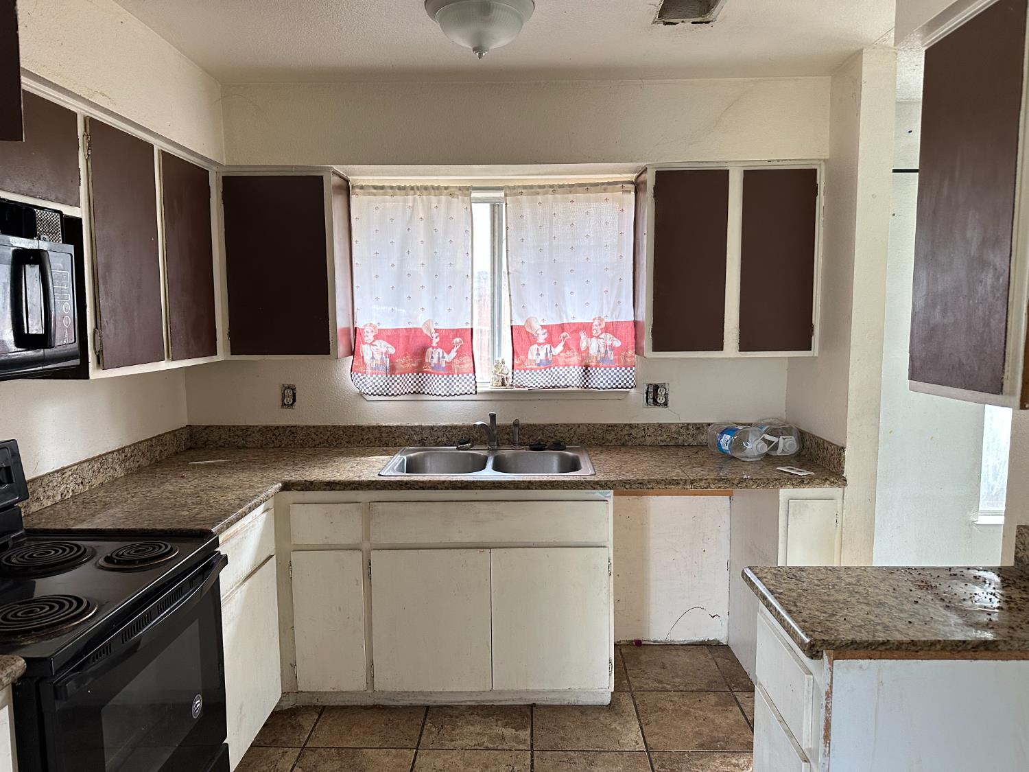 450 W Sacramento St, Coalinga, CA 93210