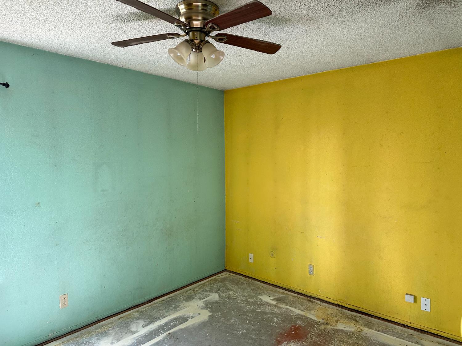 450 W Sacramento St, Coalinga, CA 93210