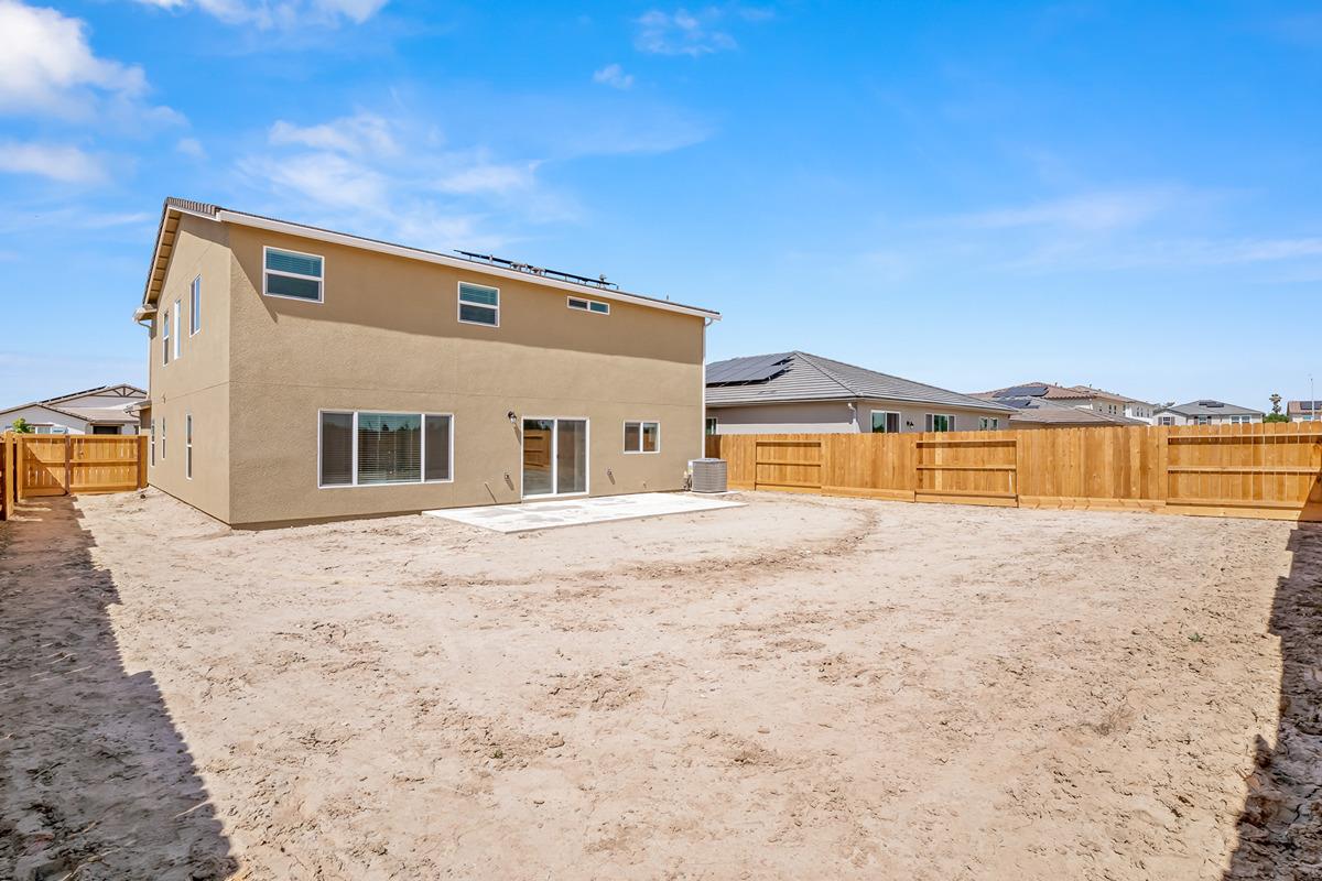 2195 S Terry Ave, Fresno, CA 93725